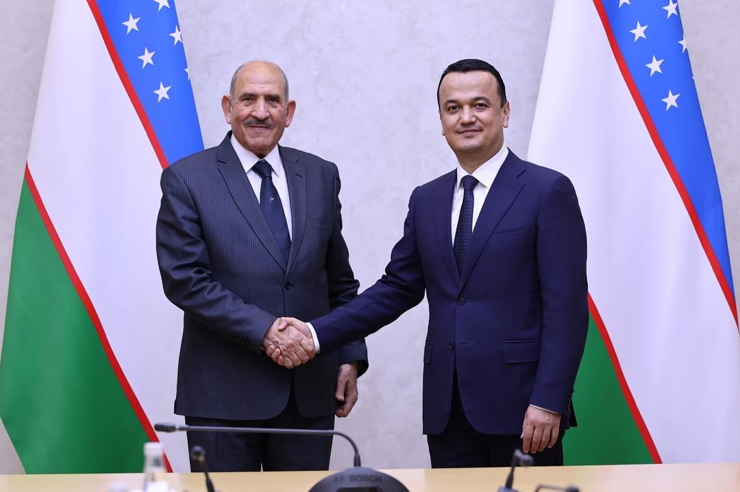 Al-Dhanibat discusses cooperation in the phosphate fertilizer industry and the establishment of strategic investment projects with the Uzbek Minister of Investment in Tashkent.